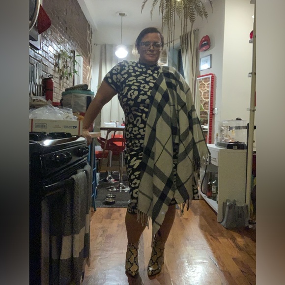 Meet your Posher, Brynna - Picture 9 of 16